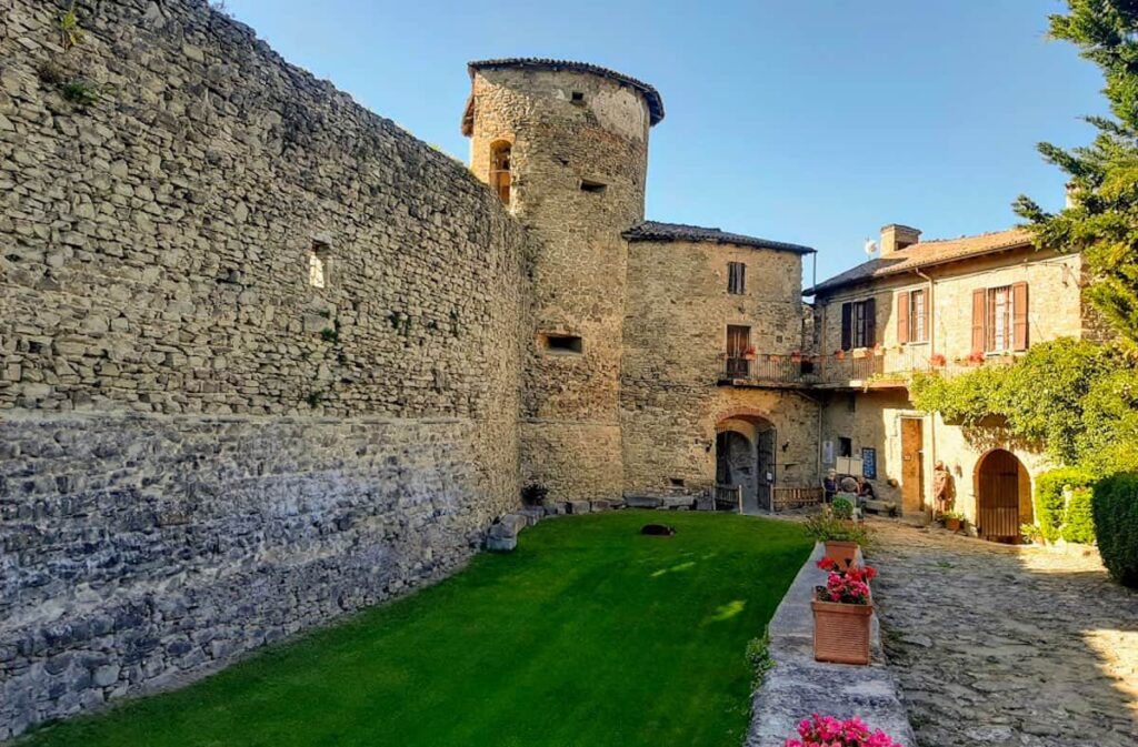 Rocca d'Olgisio - Pianello Val Tidone